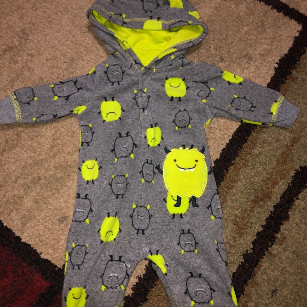 Carter’s 0-3 months baby boy clothes